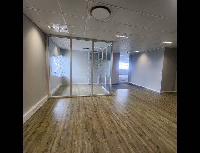 370M² OFFICE TO LET IN UMHLANGA RIDGE